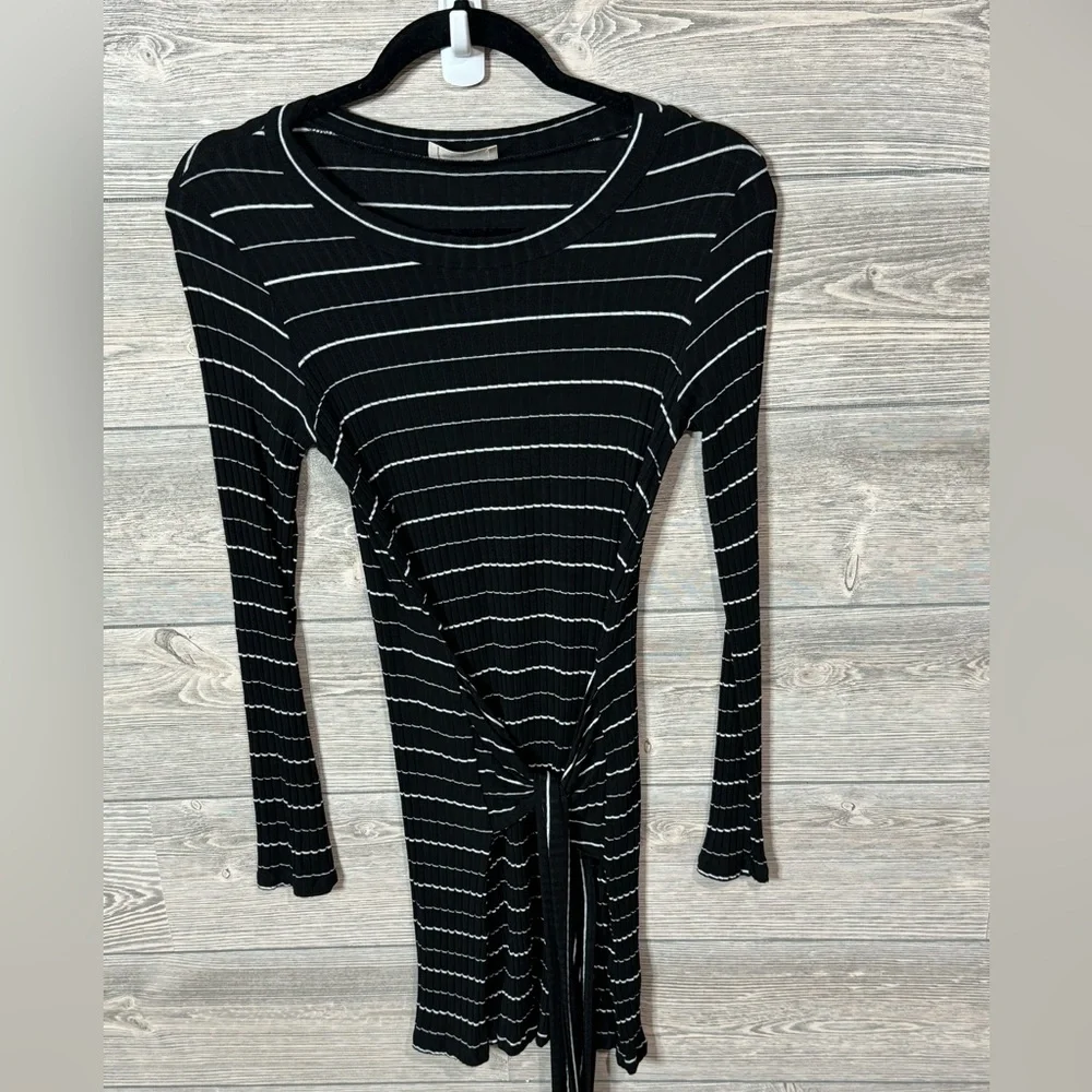 Every Black with White Stripe Ribbed Bodycon Tie-Wrap Dress Size Medium Mini - Picture 5 of 8